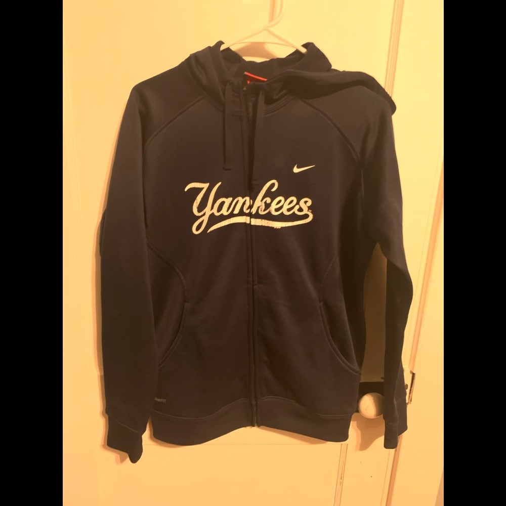 Nike yankee zip up jacket with hood